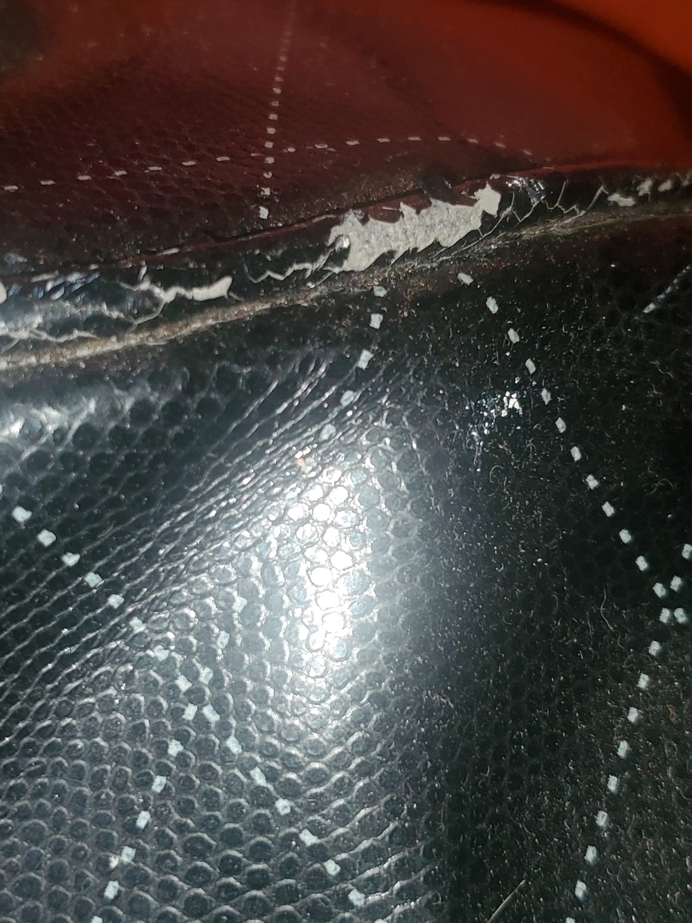 Mary Kay Black and Cream Quilted Shoulder Bag - Picture 3 of 10